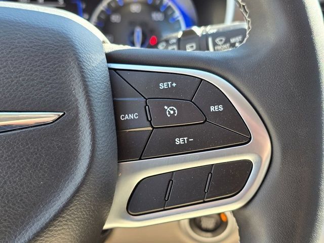Used 2024 Chrysler Voyager LX FWD image 34