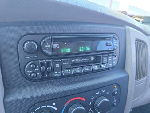 Used 2003 Dodge Ram 2500 Truck SLT image 35