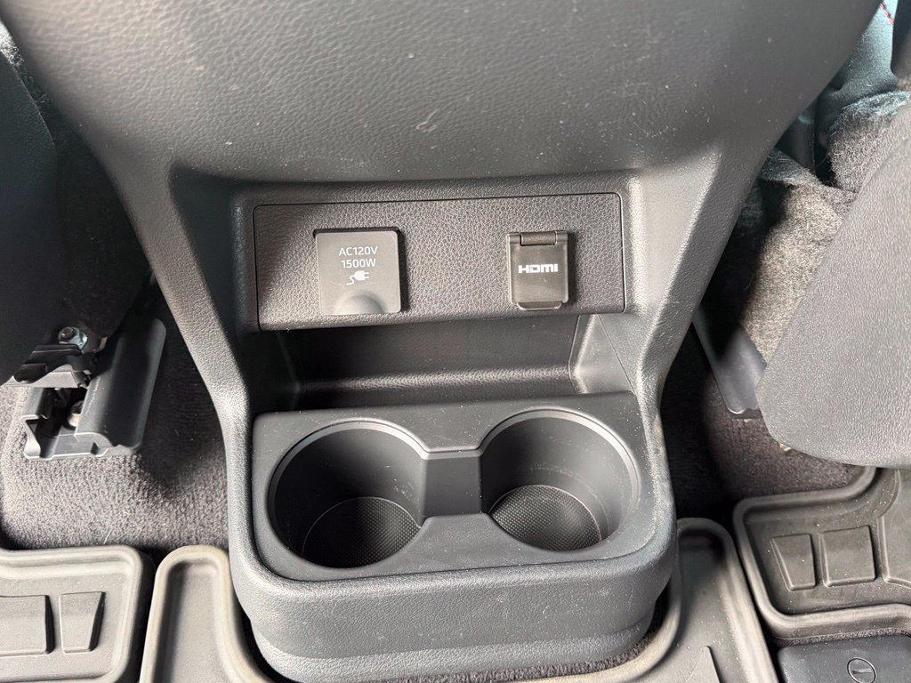Used 2025 Toyota Sienna XSE w/ XSE Plus Package FWD image 26
