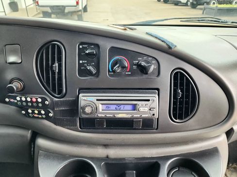 Used 2008 Ford E-450 and Econoline 450 RWD image 21