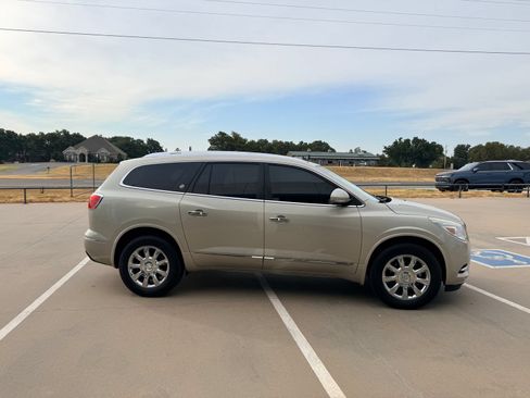 Used 2015 Buick Enclave Leather w/ Trailering Package FWD image 7