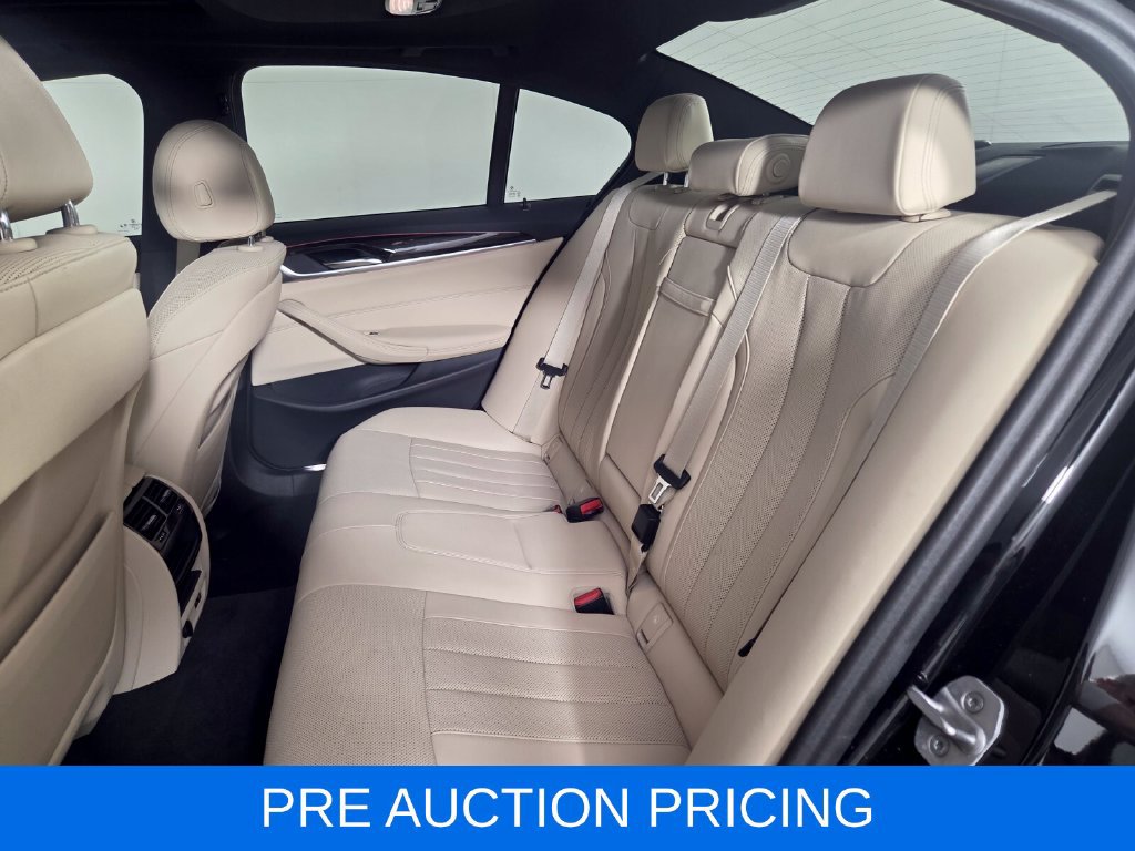 Used 2023 BMW 530i w/ Convenience Package RWD image 23