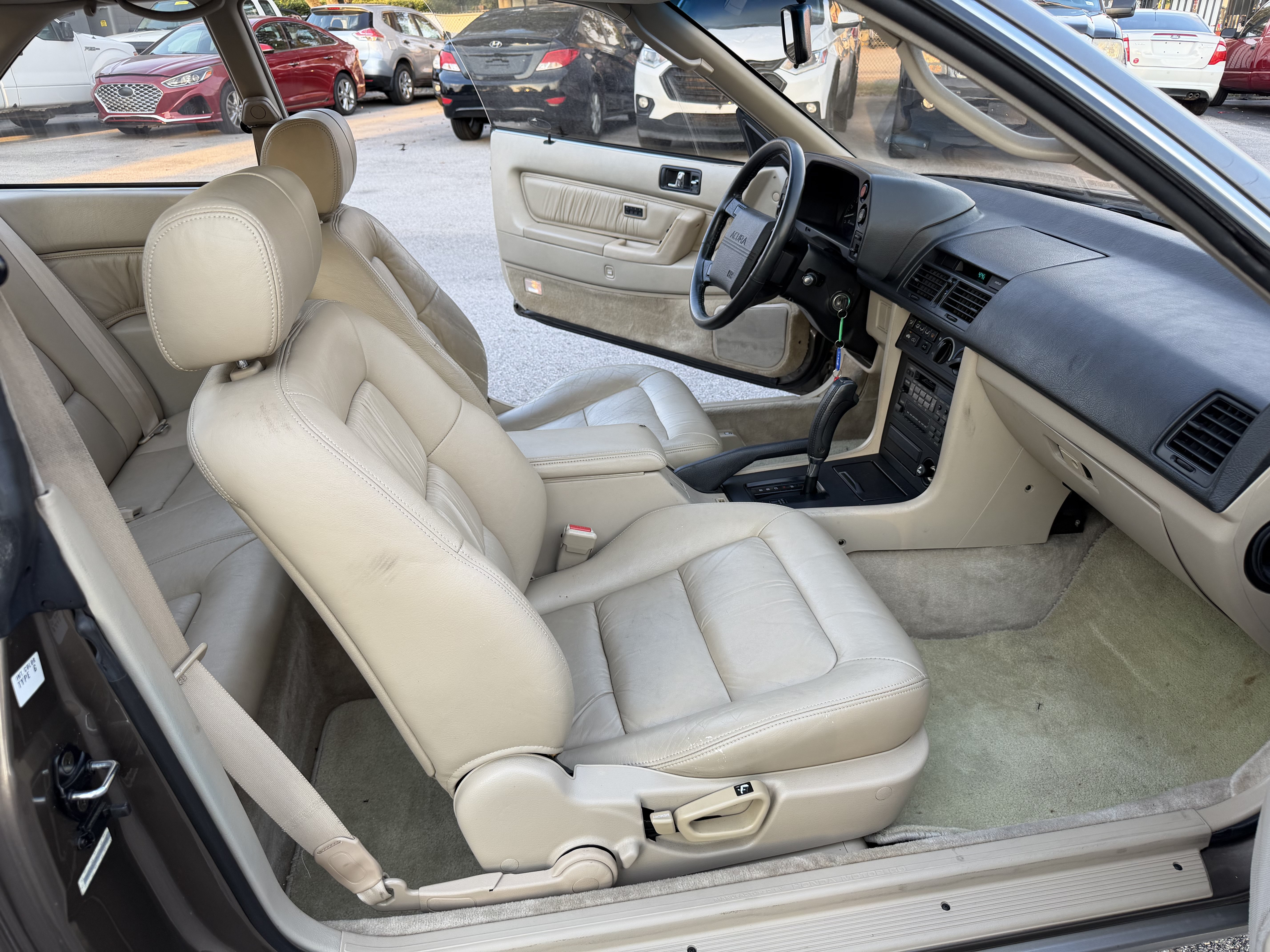 Used 1990 Acura Legend L FWD image 12