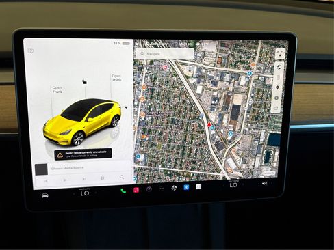 Used 2023 Tesla Model Y Long Range image 23