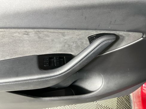 Used 2020 Tesla Model Y Long Range AWD/4WD image 15