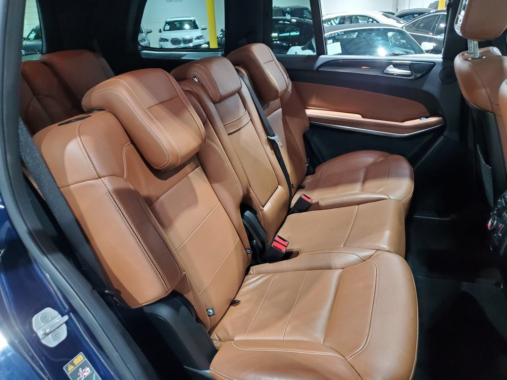 Used 2018 Mercedes-Benz GLS 550 4MATIC image 22