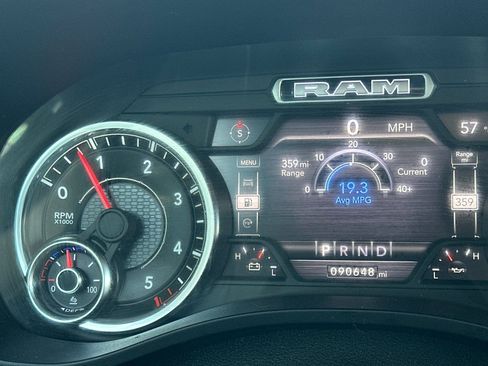 Used 2020 RAM 1500 Laramie AWD/4WD image 23