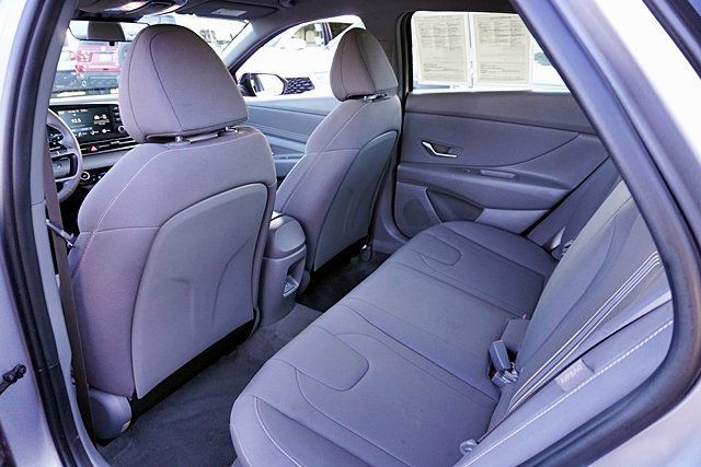 Certified 2026 Hyundai Elantra Sport FWD image 25