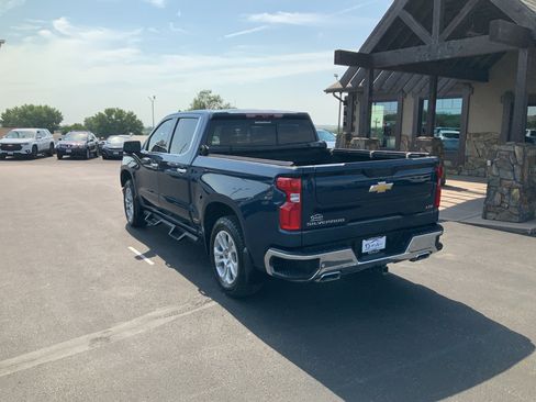 Used 2022 Chevrolet Silverado 1500 LTZ w/ LTZ Premium Package AWD/4WD image 8