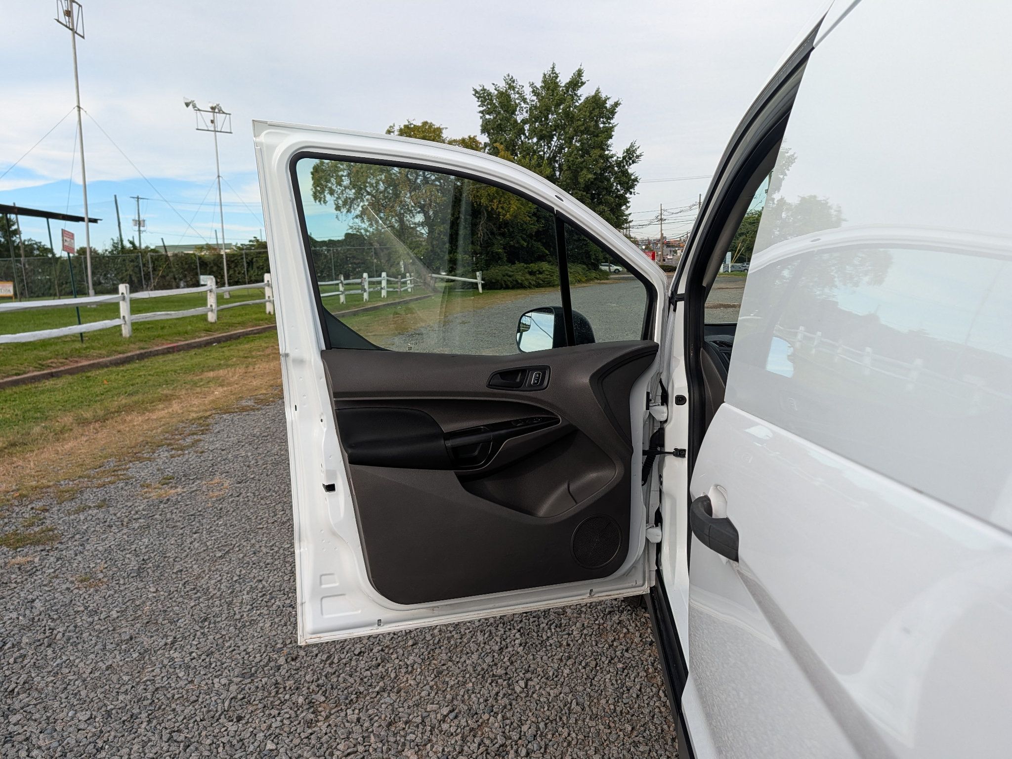 Used 2020 Ford Transit Connect XL FWD image 11