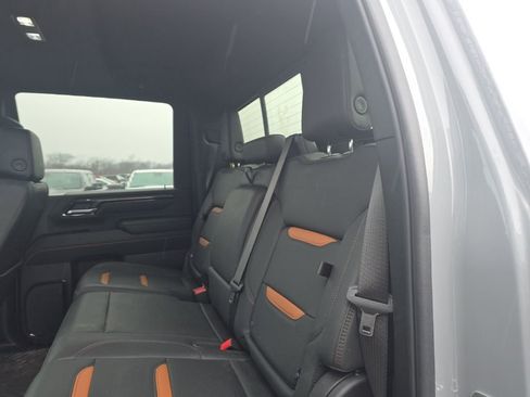 Used 2025 GMC Sierra 2500 AT4 w/ AT4 Premium Plus Package AWD/4WD image 45