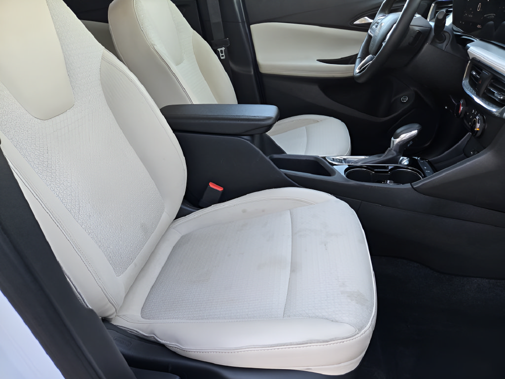 Used 2025 Buick Encore GX Preferred FWD image 13