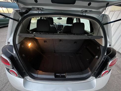 Used 2015 Chevrolet Sonic LT image 18