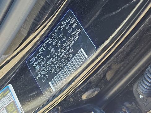 Certified 2025 Hyundai Elantra N Line image 44