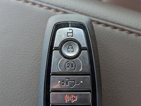 New 2026 Ford F350 King Ranch w/ Chrome Package image 32