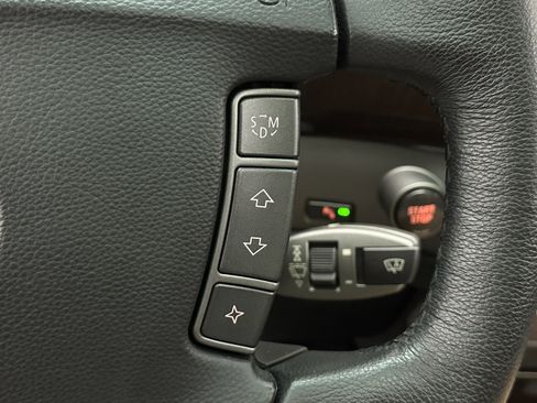 Used 2007 BMW 750i image 18