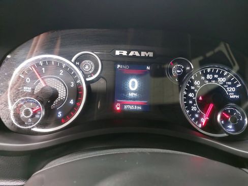 Used 2024 RAM 2500 Big Horn w/ Off Road Package image 18