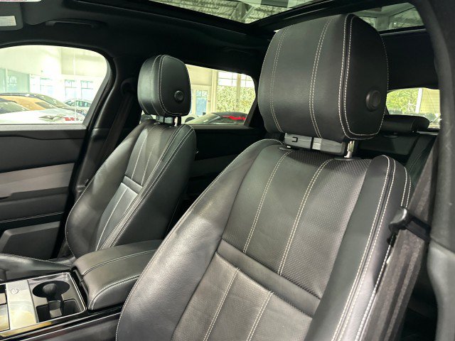 Used 2019 Land Rover Range Rover Velar R-Dynamic SE AWD/4WD image 44