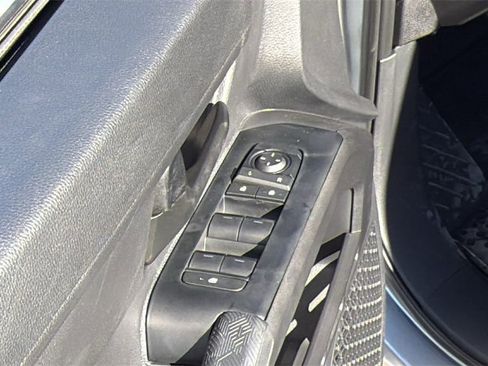 New 2026 Toyota Tacoma SR5 image 9