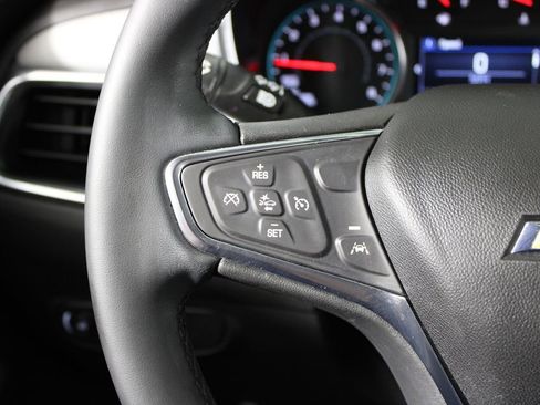 Used 2023 Chevrolet Equinox LT w/ Driver Convenience Package image 18