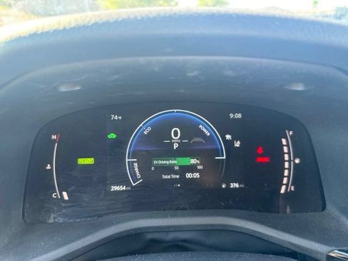 Used 2025 Toyota Camry LE FWD image 15