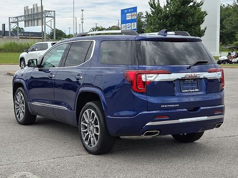 Used 2023 GMC Acadia Denali w/ Denali Ultimate Package FWD image 4