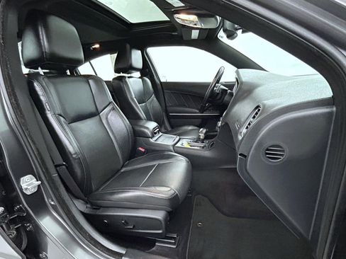 Used 2018 Dodge Charger GT image 15