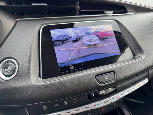 Used 2023 Cadillac XT4 Premium Luxury image 23