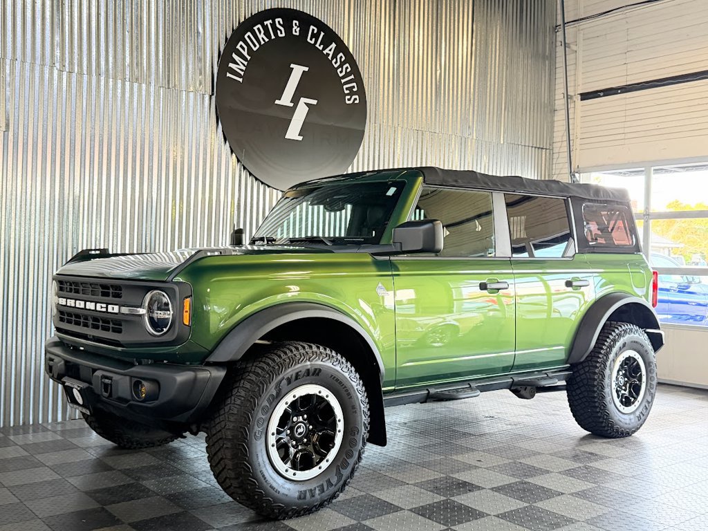 Used 2022 Ford Bronco Black Diamond w/ Sasquatch Package AWD/4WD image 1