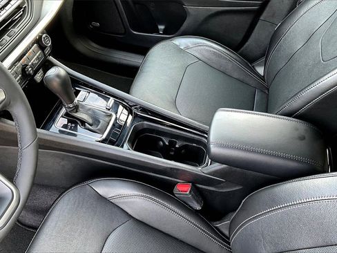 Used 2023 Jeep Compass High Altitude image 15