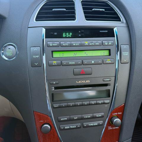 Used 2010 Lexus ES 350 w/ Preferred Accessory Package FWD image 18