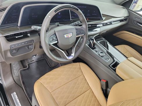 Used 2023 Cadillac Escalade ESV Premium Luxury image 18