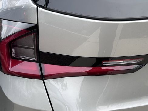 Used 2025 BMW X1 xDrive28i w/ Technology Package image 9