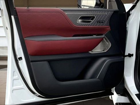 New 2026 INFINITI QX80 Autograph image 23