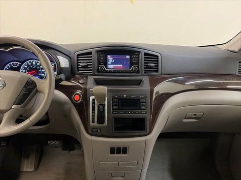 Used 2016 Nissan Quest SV image 30