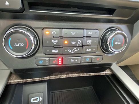 Certified 2017 Ford F250 Lariat w/ Lariat Ultimate Package image 29