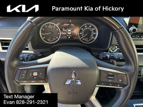 Used 2022 Mitsubishi Outlander SEL Black Edition image 33