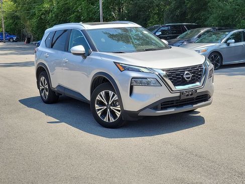 Used 2023 Nissan Rogue SV w/ SV Premium B Package AWD/4WD image 1