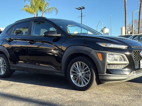 Used 2018 Hyundai Kona SEL image 1