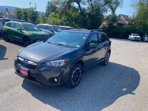 Used 2023 Subaru Crosstrek 2.0i Premium AWD/4WD image 3
