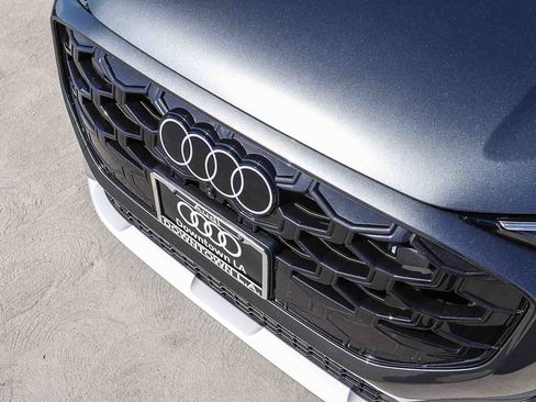 New 2026 Audi Q3 quattro 2.0T image 8