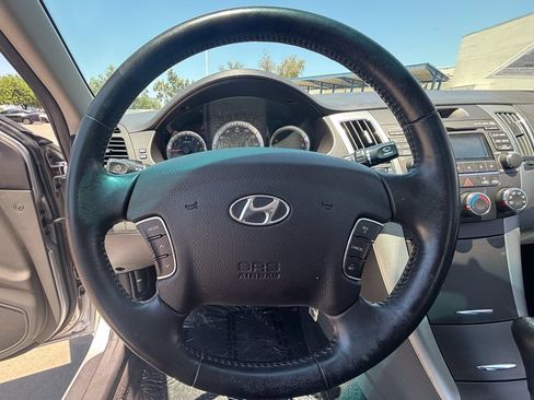 Used 2009 Hyundai Sonata SE FWD image 24
