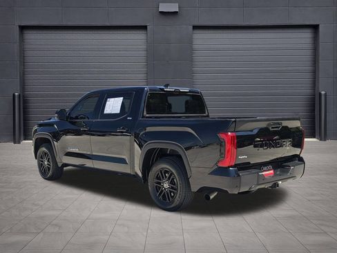 Used 2023 Toyota Tundra SR5 w/ SR5 Premium Package AWD/4WD image 7