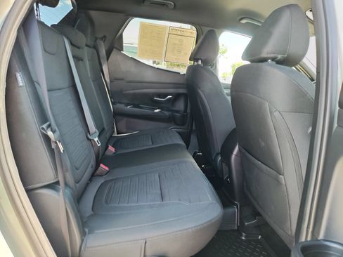 Used 2025 Hyundai Santa Cruz SE FWD image 28