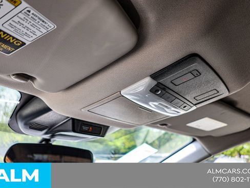 Used 2025 Nissan Rogue SV image 45