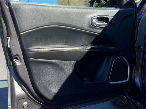 Used 2021 Jeep Compass Limited image 22