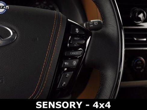 Used 2022 INFINITI QX80 Sensory image 30