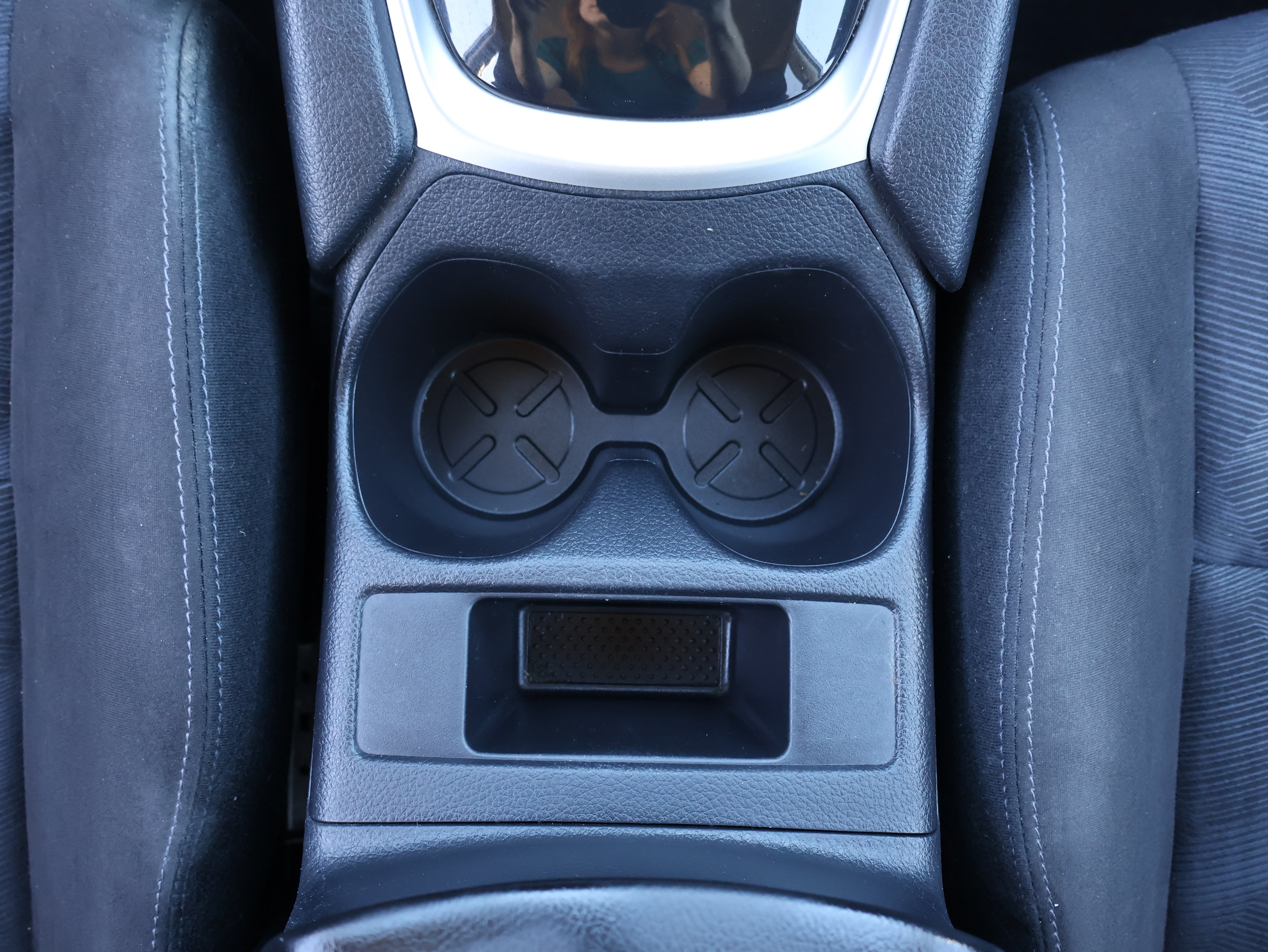 Used 2015 Nissan Rogue SV AWD/4WD image 18