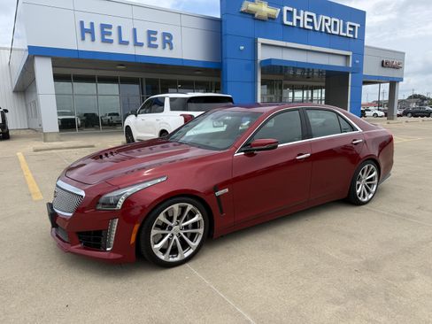 Used 2017 Cadillac CTS V w/ Luxury Package RWD image 3