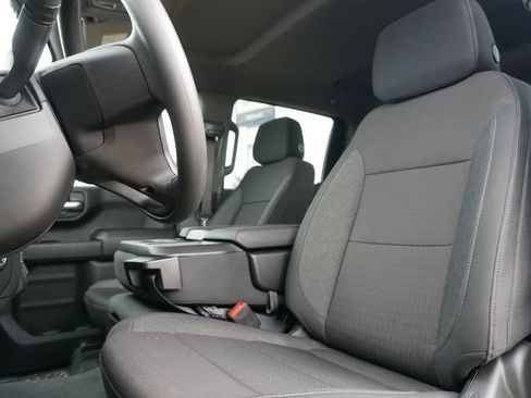 New 2025 Chevrolet Silverado 1500 Custom image 18